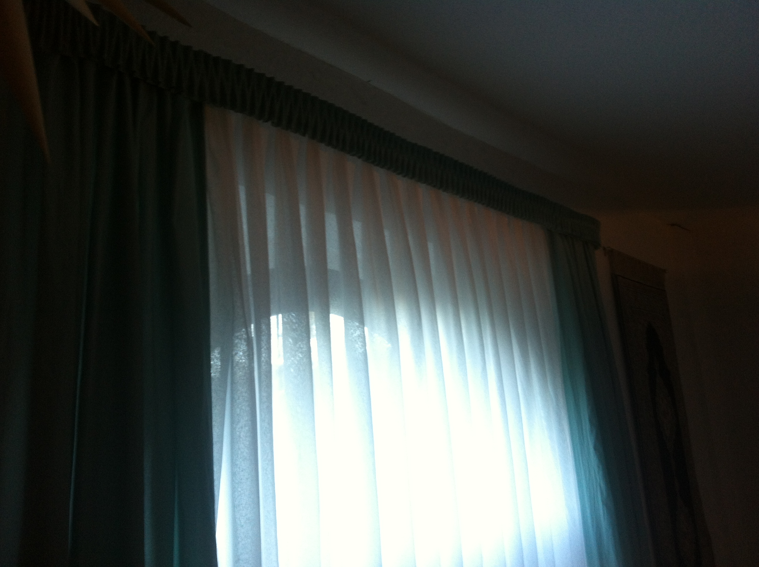 Gardine & Stange (x1 Fenster)