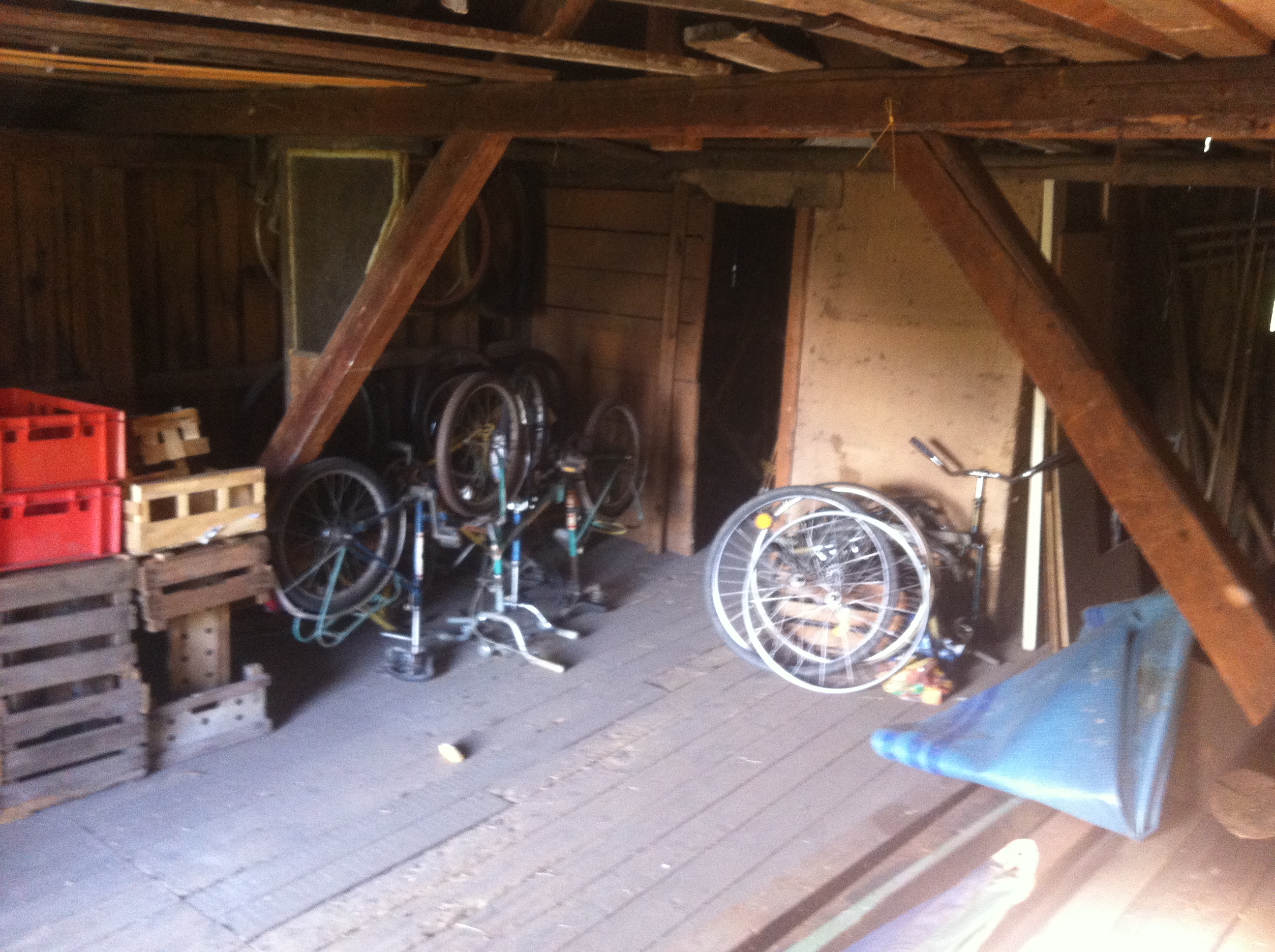 Fahraeder + Fahrradteile